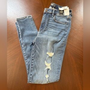 Abercrombie & Fitch Women's Light Blue Distressed Skinny Jeans